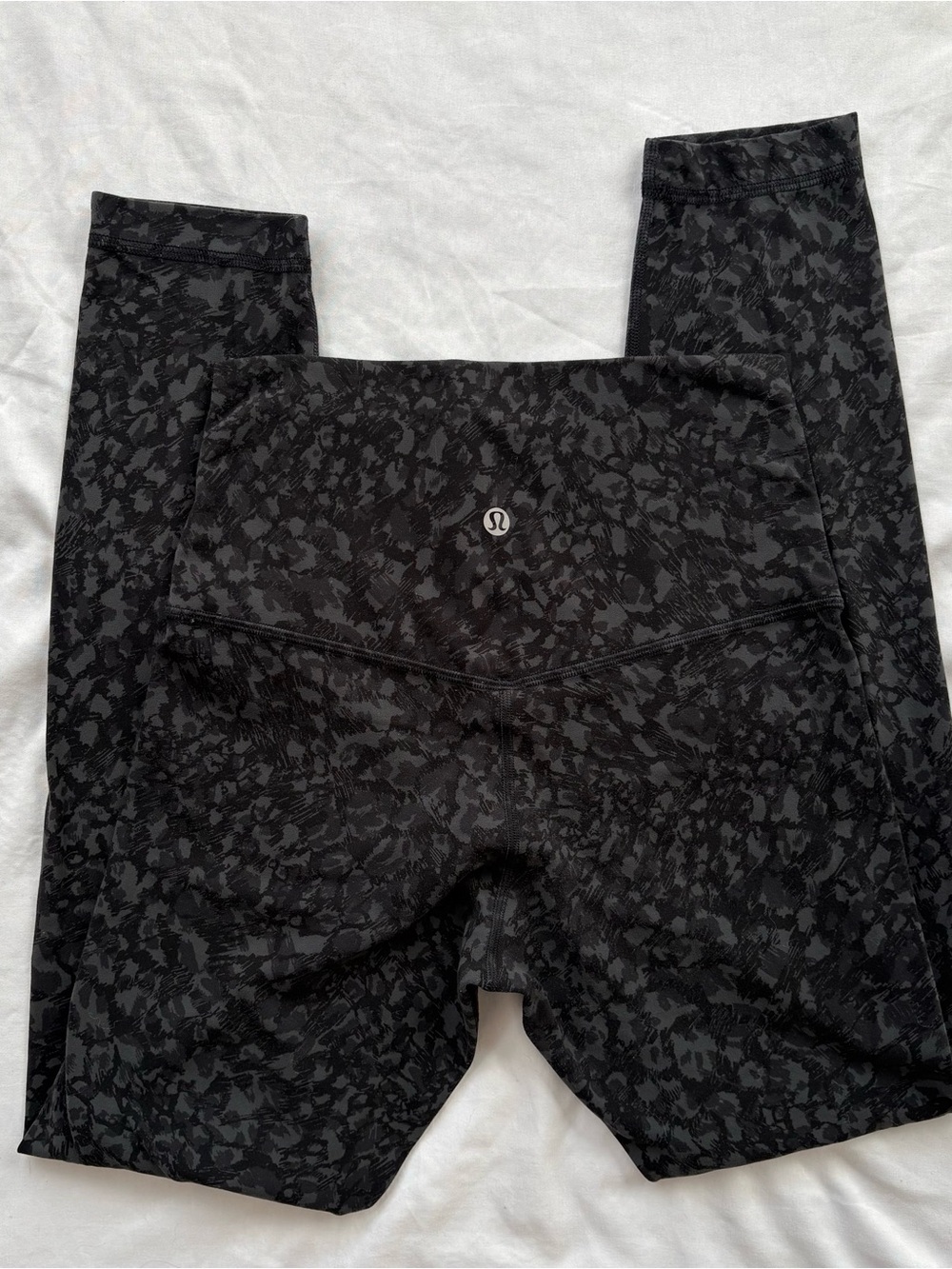 Lululemon Align High-Rise Leggings Size 4 Black Gray Camo 25”